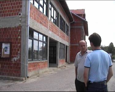 Sead und Peter bei Neubau Schule in Prijedor