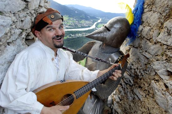 Minnes&auml;nger "Schwarzl" und sein Ritter-Held